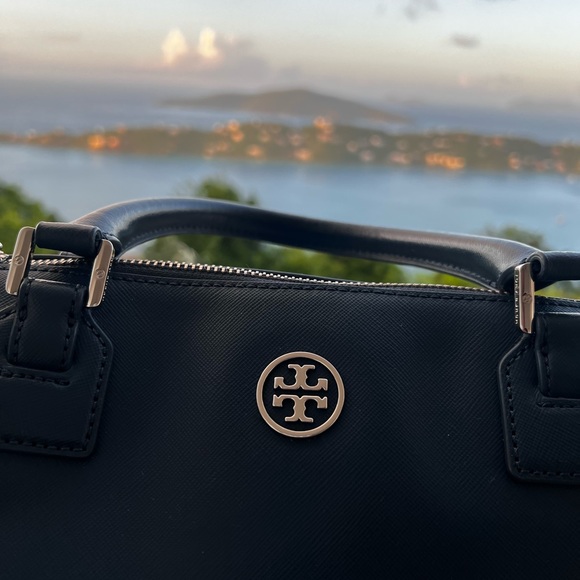 Tory Burch Robinson Bowler Bag - Picture 4 of 15